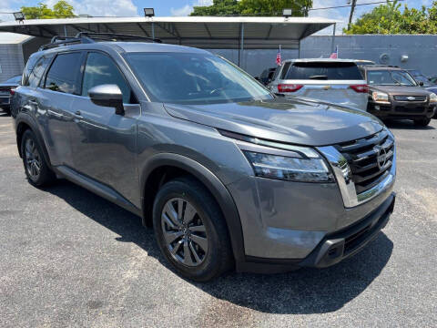 2022 Nissan Pathfinder SV