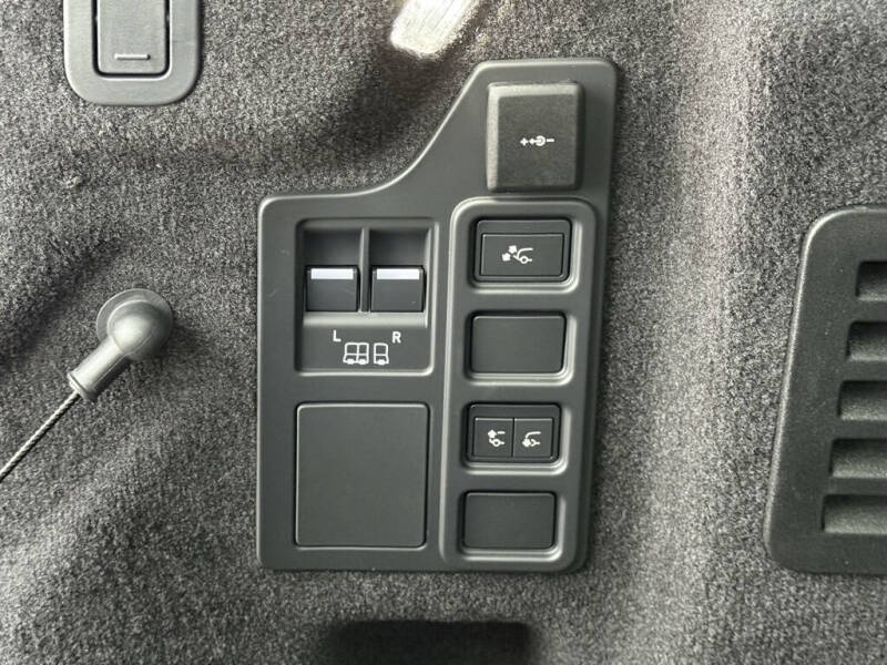 2026 Land Rover Discovery P360 Limited Edition