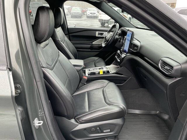 2022 Ford Explorer ST