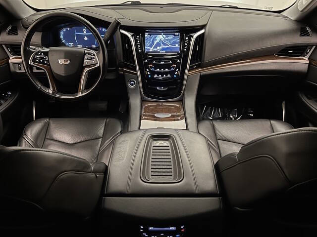 2020 Cadillac Escalade Standard