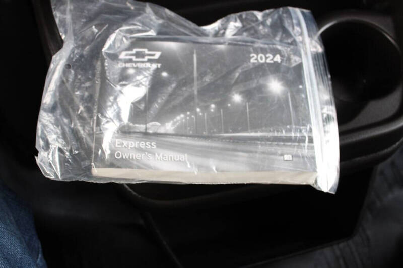 2024 Chevrolet Express 2500