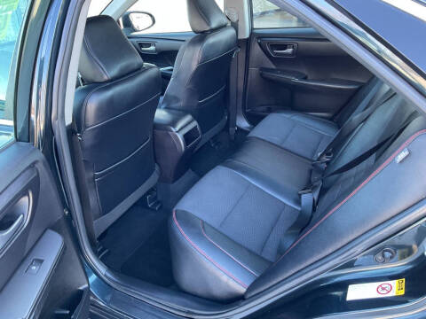 2016 Toyota Camry SE