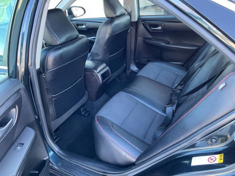 2016 Toyota Camry SE