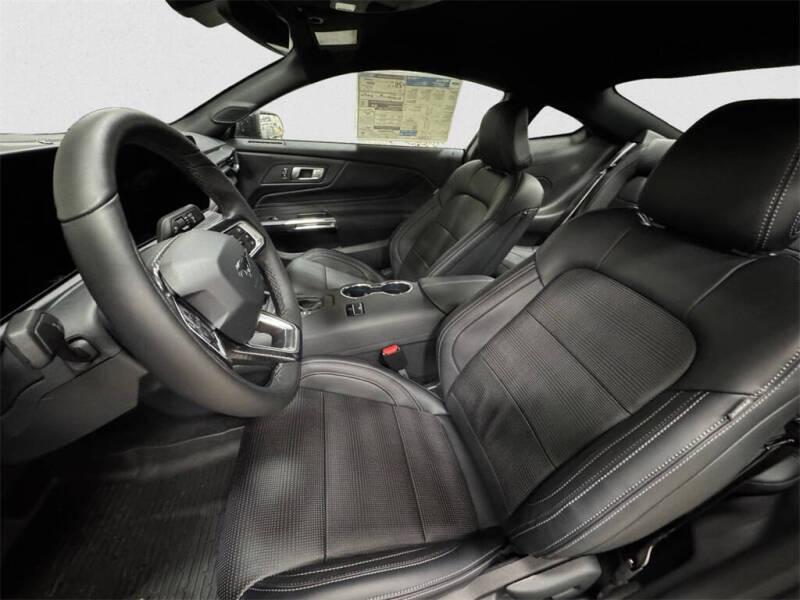 2025 Ford Mustang EcoBoost