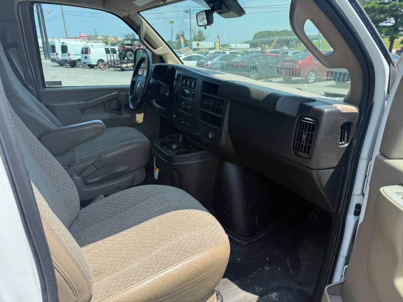 2021 Chevrolet Express 2500