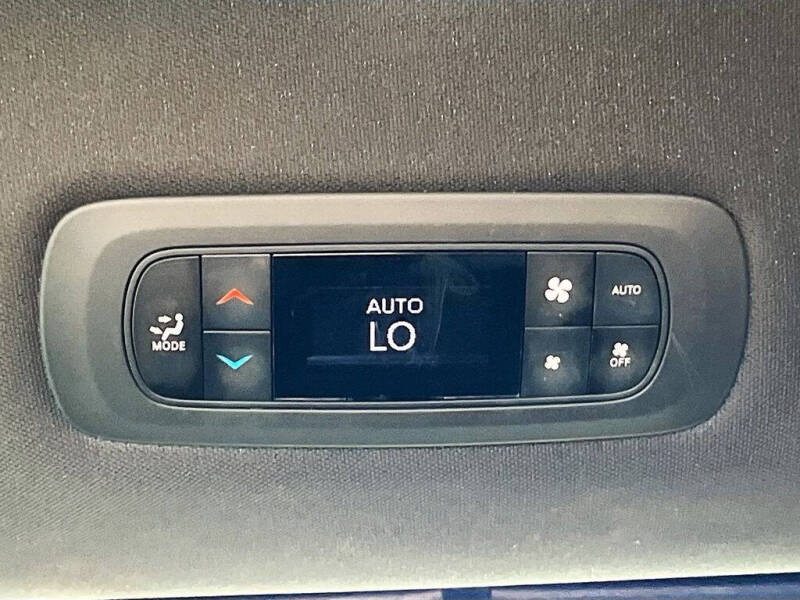 2023 Chrysler Pacifica Touring