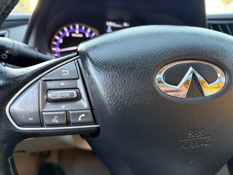 2017 Infiniti Q50 2.0T