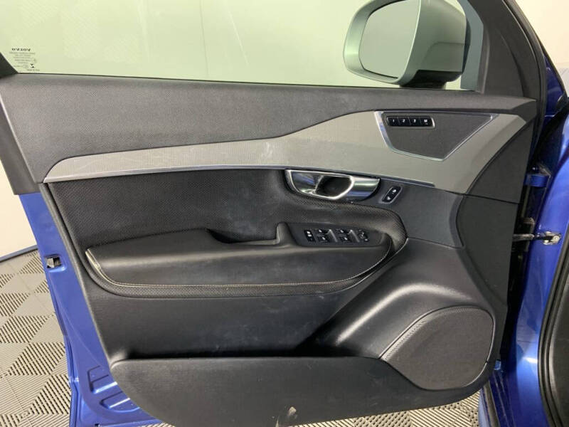 2016 Volvo XC90 T5 R-Design