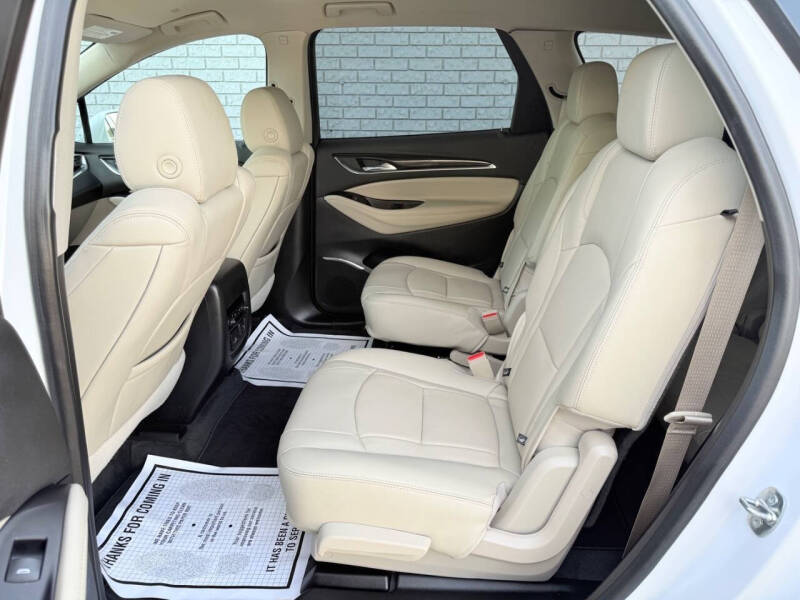 2020 Buick Enclave Essence