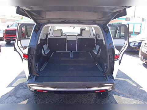 2023 Rivian R1S Adventure