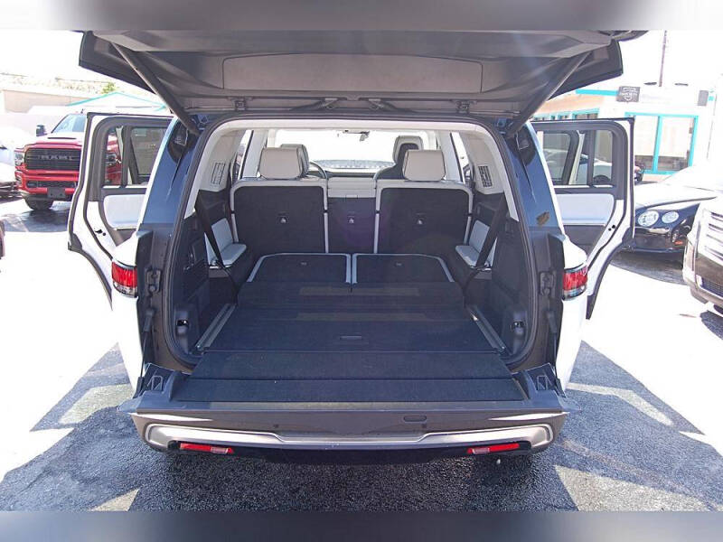 2023 Rivian R1S Adventure