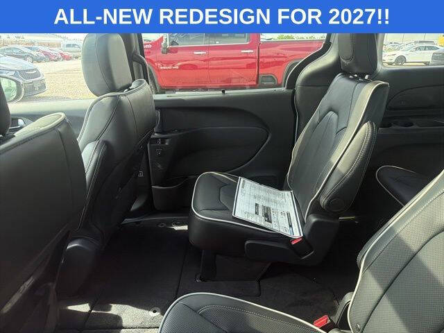 2027 Chrysler Pacifica Limited