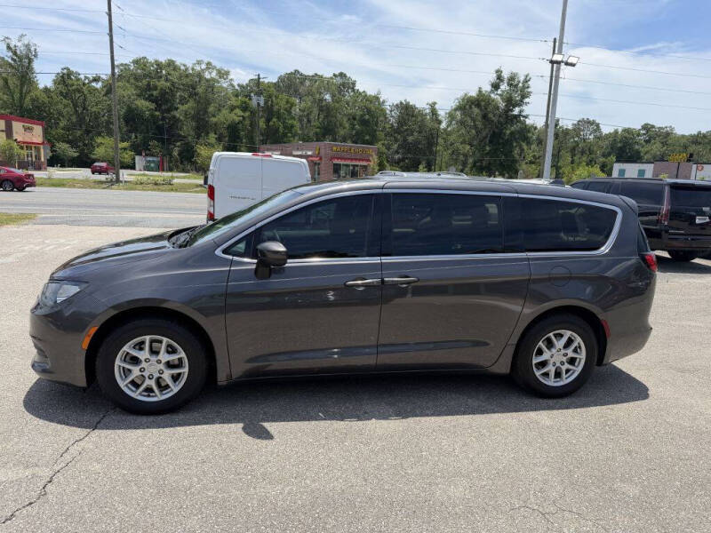 2017 Chrysler Pacifica Touring