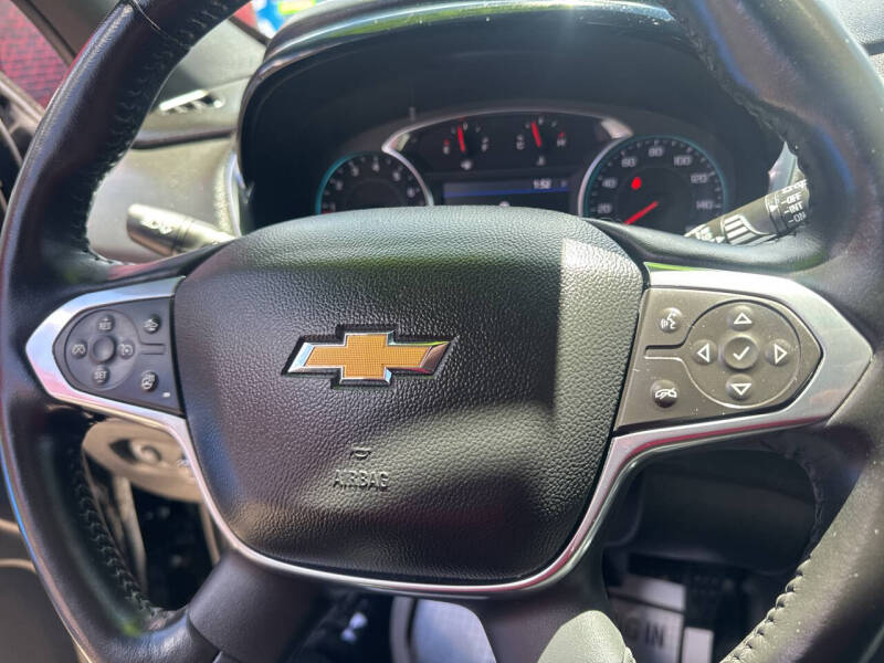 2022 Chevrolet Traverse LT Leather