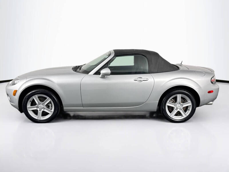 2006 Mazda MX-5 Miata
