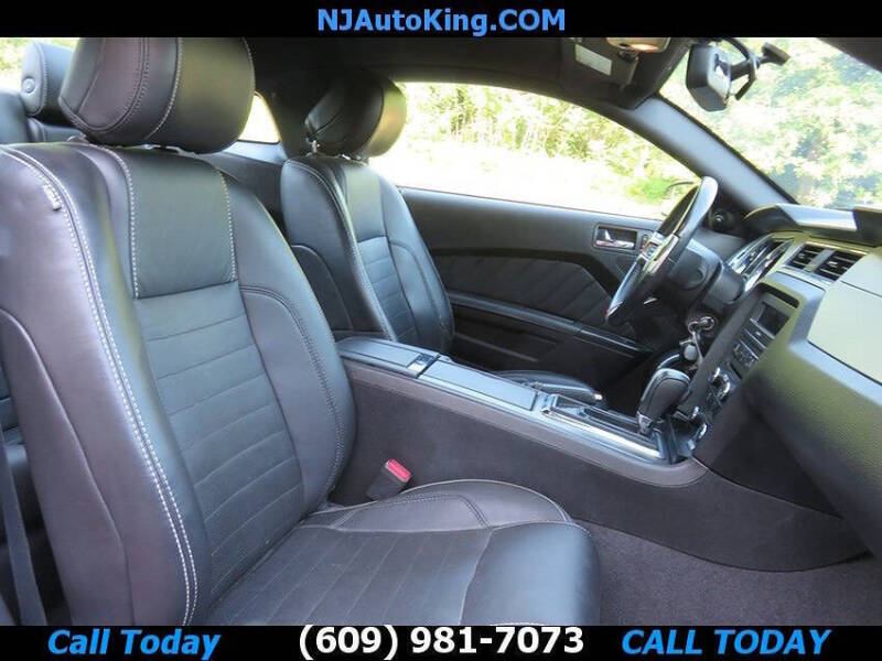 2013 Ford Mustang V6 Premium