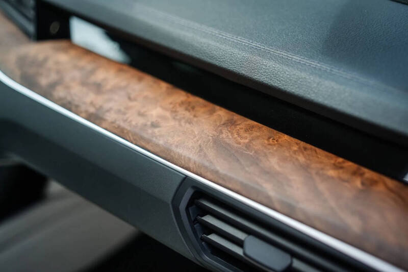 2019 Audi e-tron quattro Premium Plus