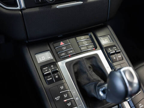 2016 Porsche Macan S