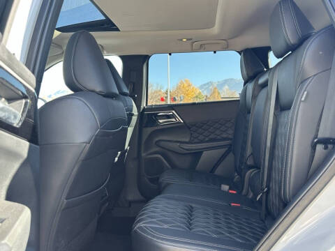 2024 Mitsubishi Outlander SEL