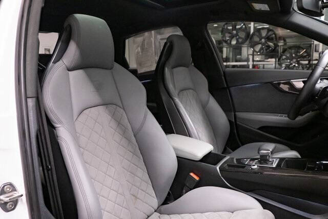 2022 Audi S4 3.0T quattro Premium