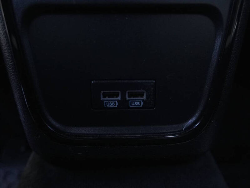 2018 Chrysler 300 S