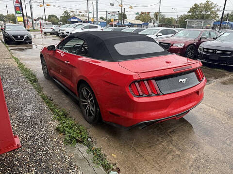 2017 Ford Mustang EcoBoost Premium