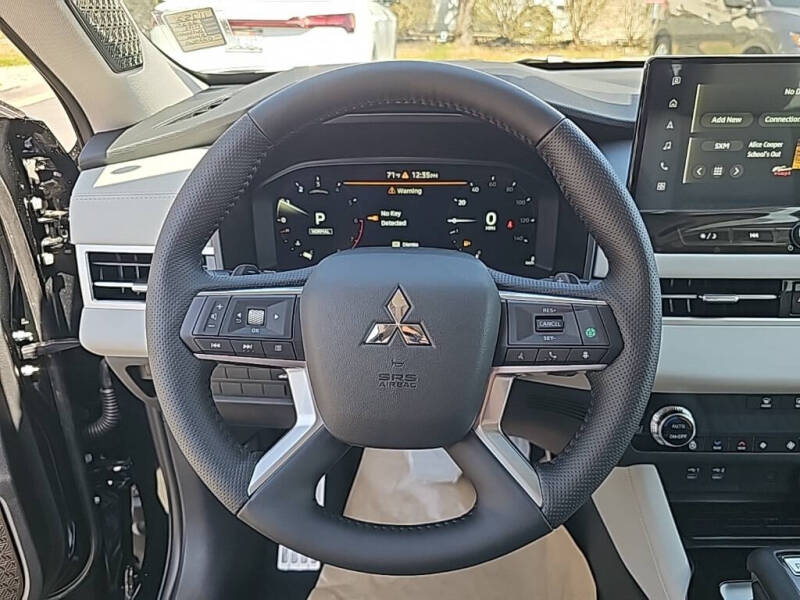 2025 Mitsubishi Outlander SEL Platinum Edition