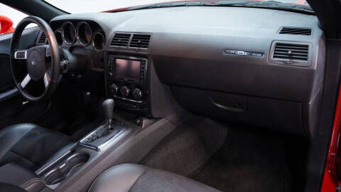 2008 Dodge Challenger SRT8