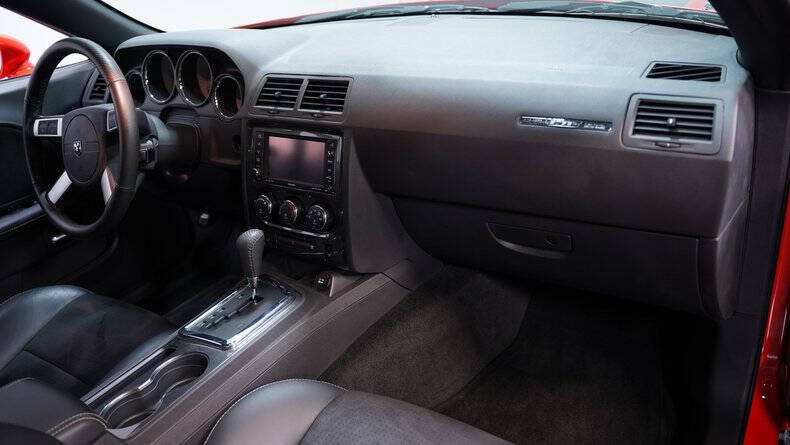 2008 Dodge Challenger SRT8