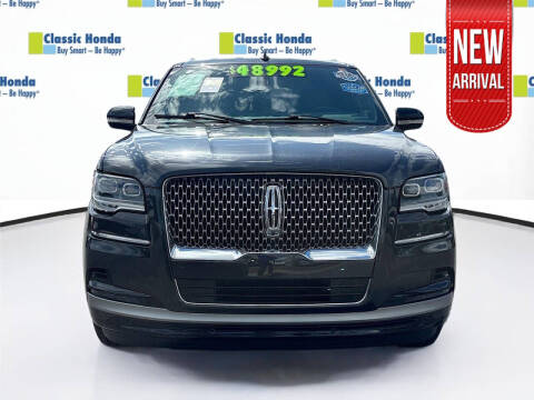 2023 Lincoln Navigator Standard