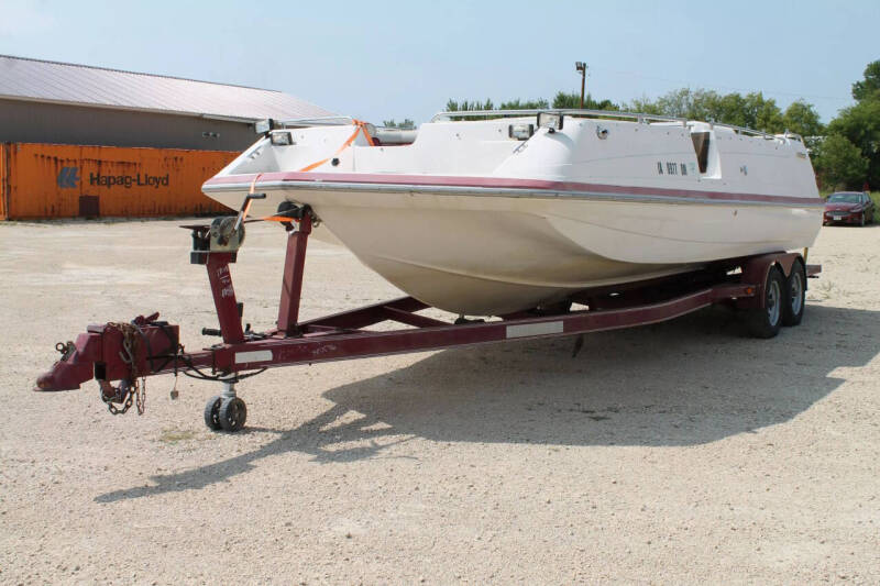 1996 Hurricane Deck Boat 246