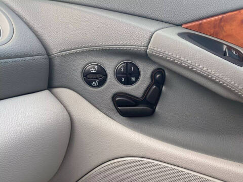 2004 Mercedes-Benz SL-Class SL 500