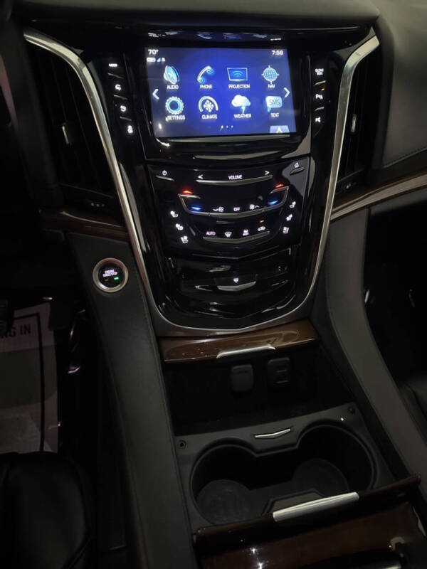 2019 Cadillac Escalade Standard