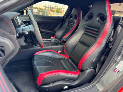 2016 Nissan GT-R Premium