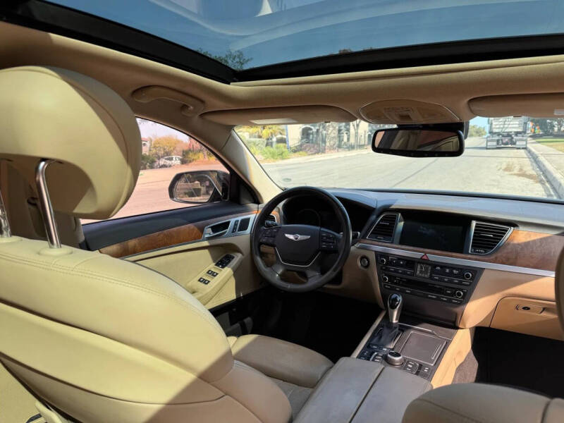 2015 Hyundai Genesis