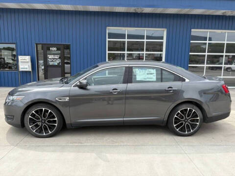 2018 Ford Taurus SEL