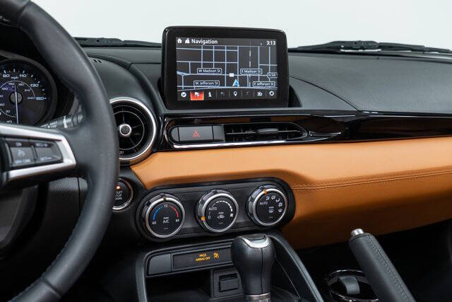 2018 FIAT 124 Spider Lusso