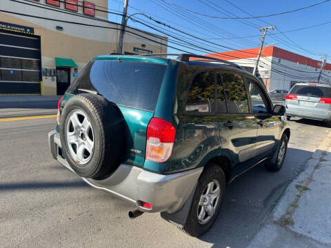 2003 Toyota RAV4
