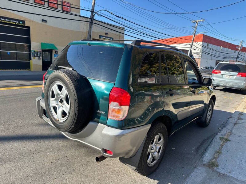 2003 Toyota RAV4
