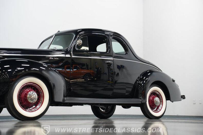 1940 Ford Deluxe