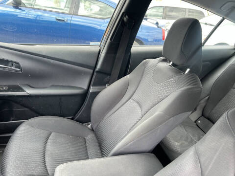2017 Toyota Prius Two