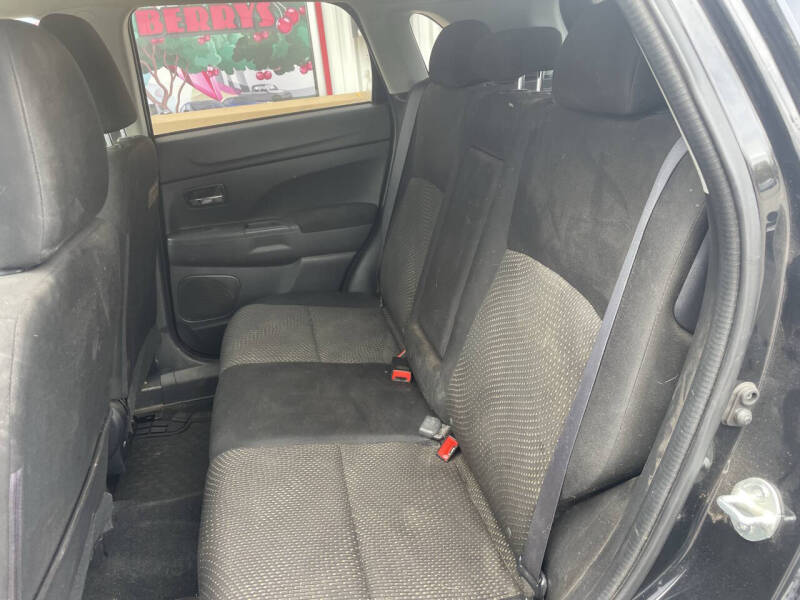 2016 Mitsubishi Outlander Sport 2.4 ES