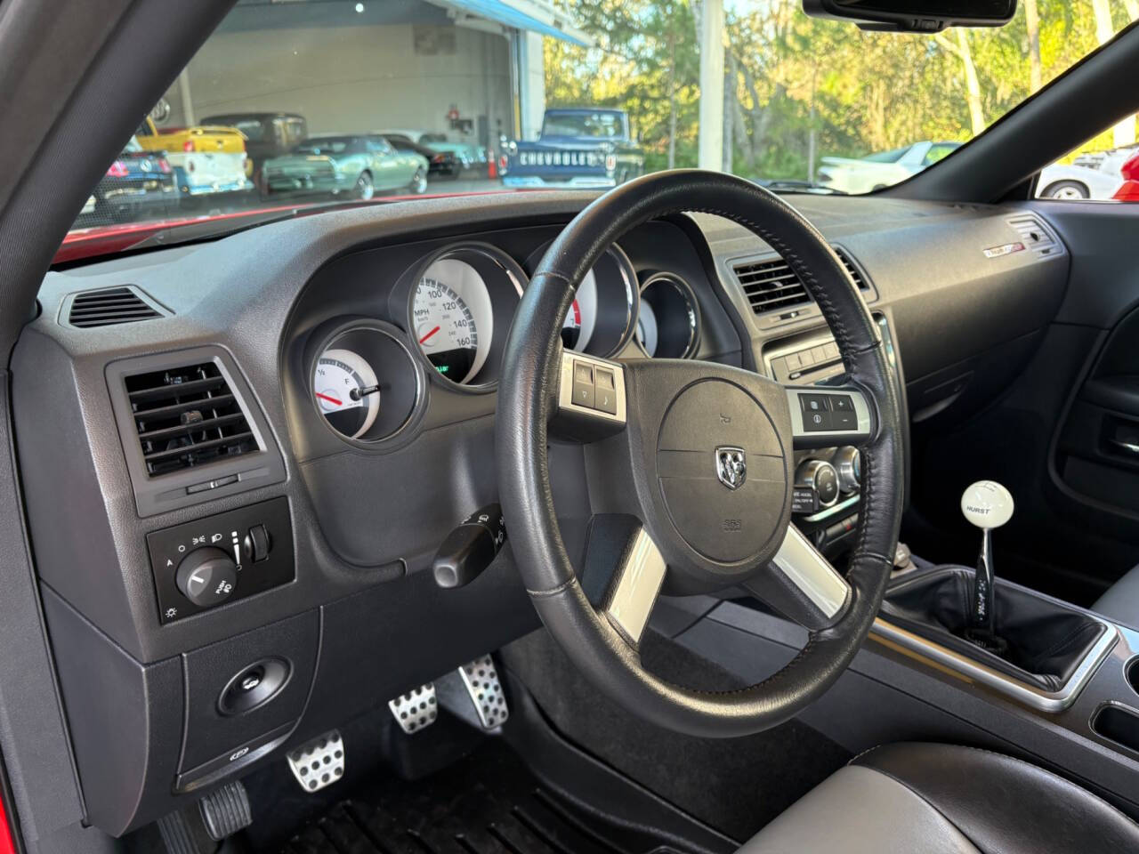 2009 Dodge Challenger 24