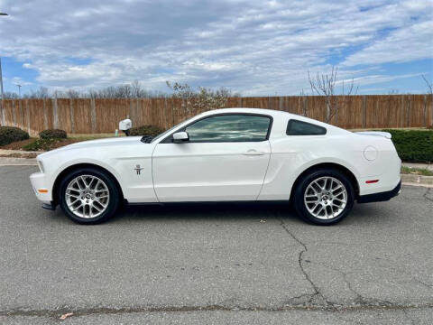 2012 Ford Mustang V6