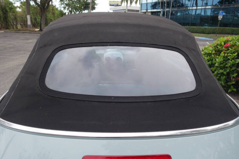 2003 Volkswagen New Beetle Convertible GLS