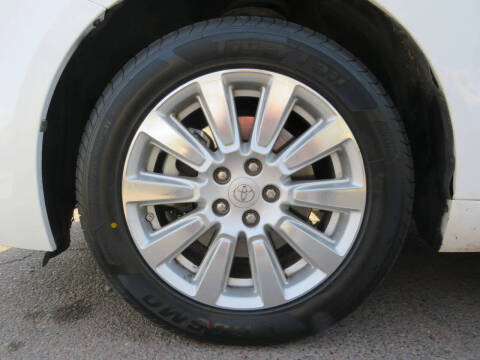 2017 Toyota Sienna LE 7-Passenger