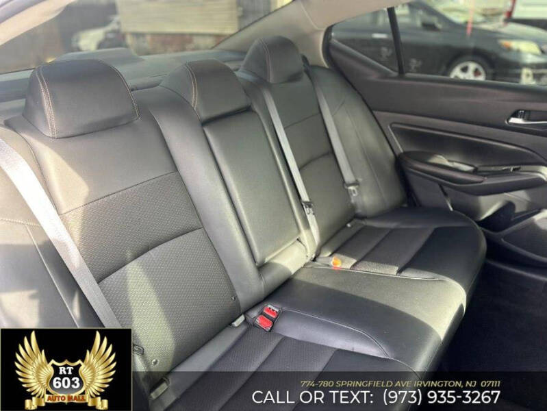 2022 Nissan Altima 2.5 SR