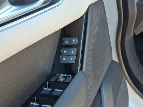 2026 Land Rover Range Rover Velar P400 Autobiography