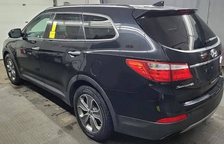2016 Hyundai Santa Fe SE
