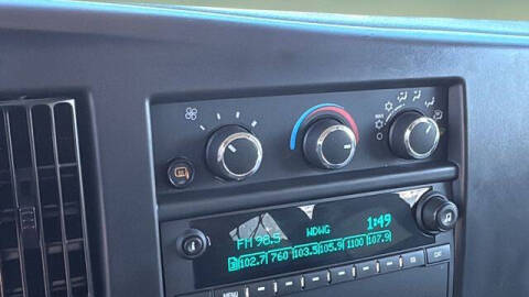 2025 Chevrolet Express LT 3500